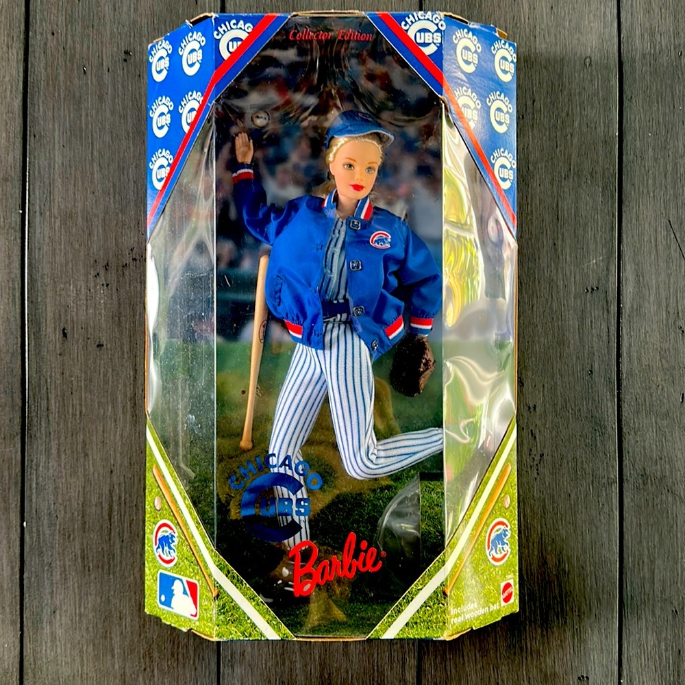 NRFB-NWT Chicago Cubs Barbie, 1999